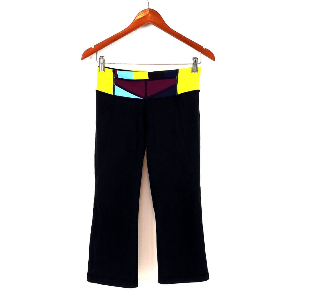 Lululemon Athletica Black Size 6? Reversible Women Crop Capri Active Pants